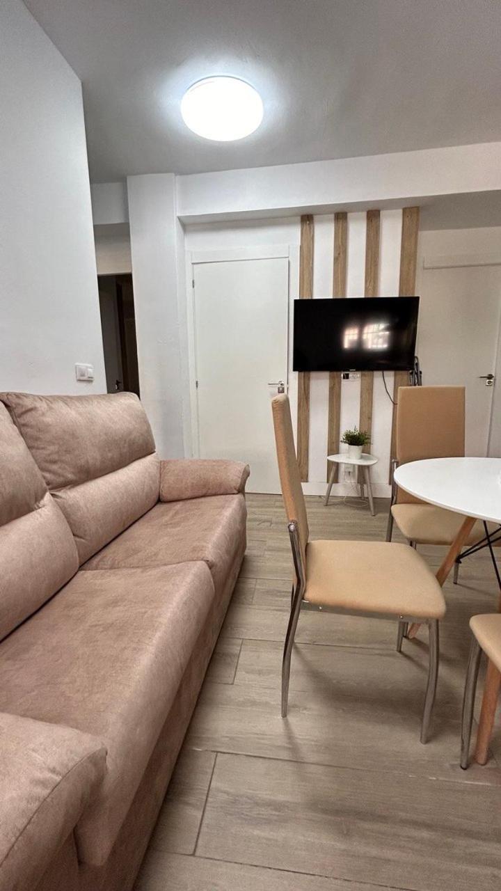הוסטל Jaén Piso Compartido Delyrent Acosta מראה חיצוני תמונה