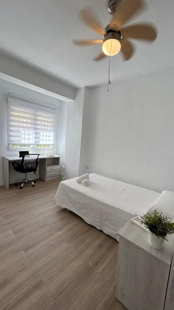 הוסטל Jaén Piso Compartido Delyrent Acosta מראה חיצוני תמונה
